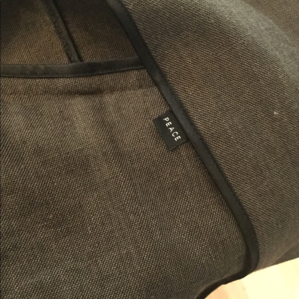 Cropped Linen Jacket  💰⬇️ - Picture 4 of 6